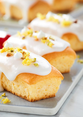 Gluten free softcake with icing