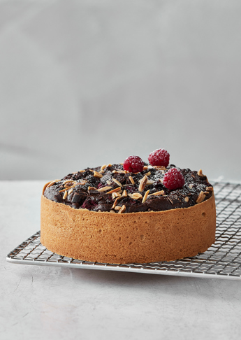 Hindbærkage med linsedej og chokolade